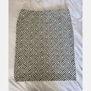 🖤 New WOT pencil skirt